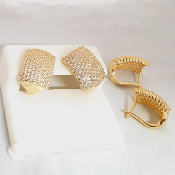 Square CZ 14K Yellow Solid Gold Earrings for Womens Ladies Girls Latch Back 4.3g - Picture 1 of 1